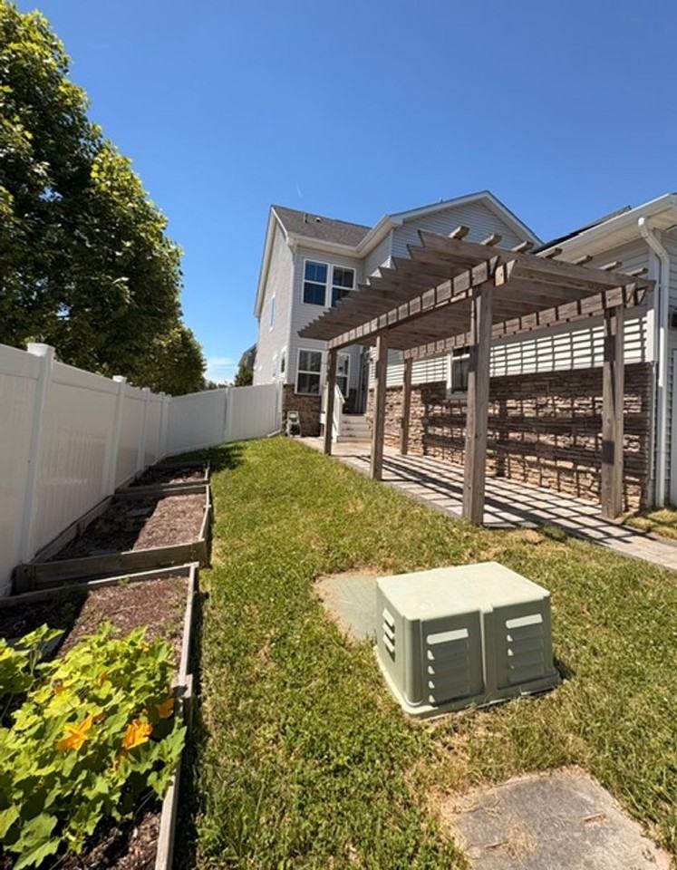 22110 Fulmer Ave - Photo 4 of 50