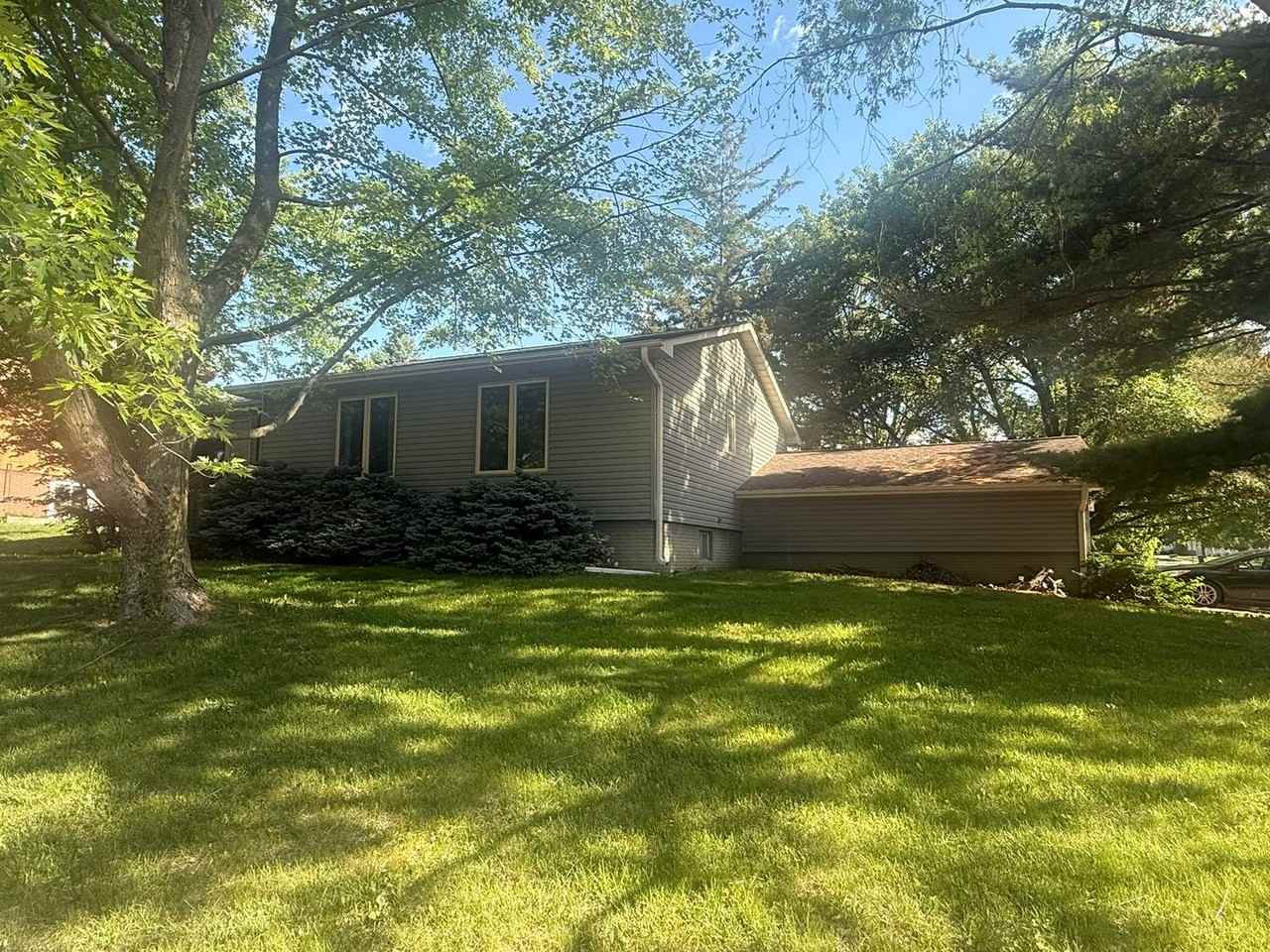 6 Denbigh Dr - Photo 3 of 9