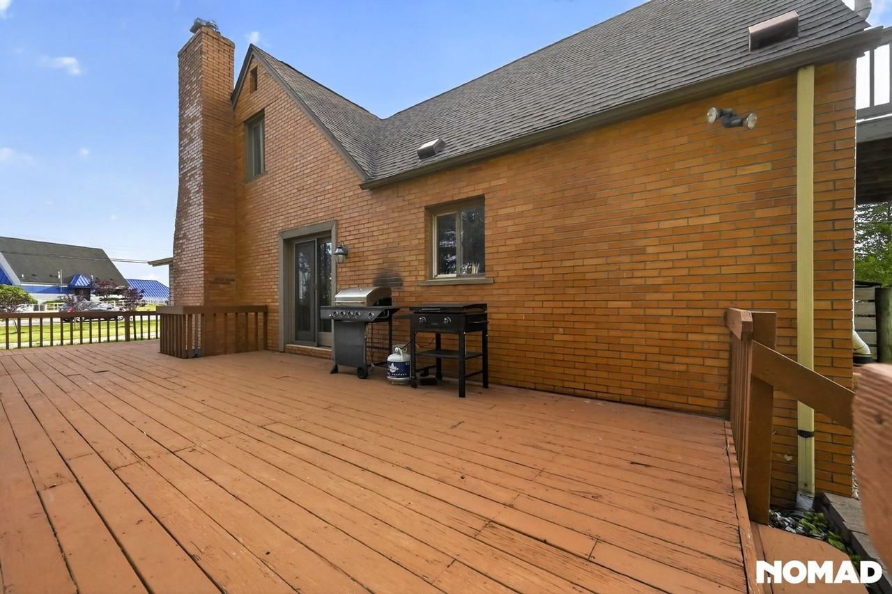 8315 Hilton Rd - Photo 3 of 47