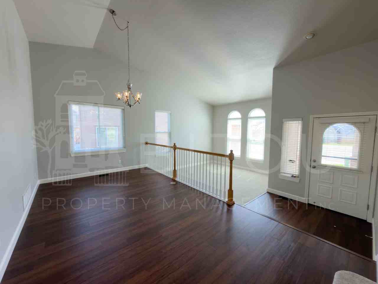 6733 Summer Grace St - Photo 2 of 22