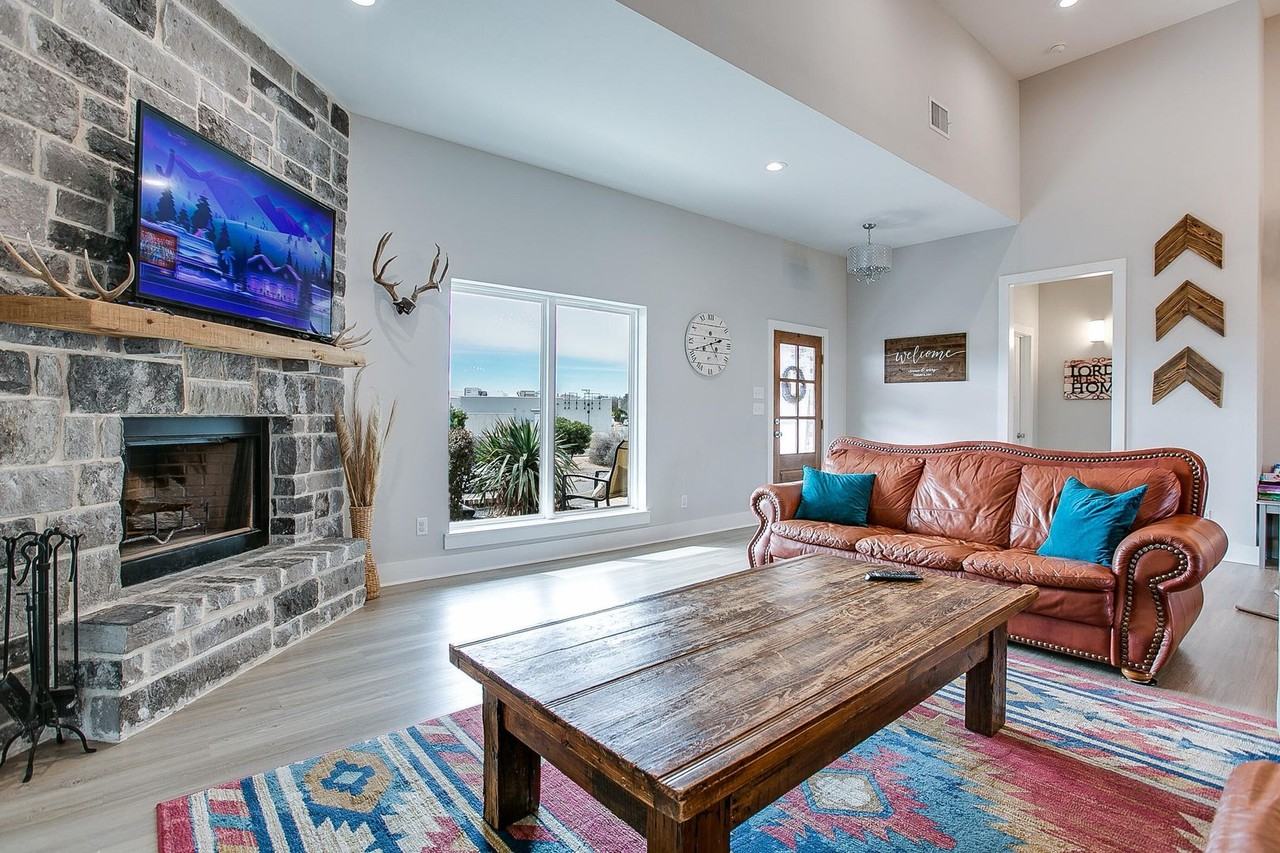 2610 Oak Hills Trl - Photo 6 of 27