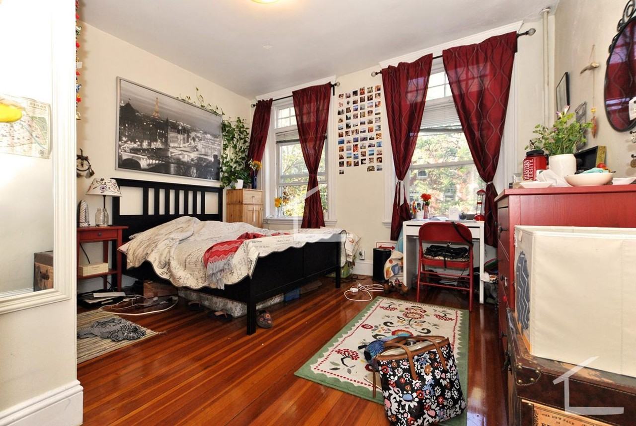15 Strathmore Rd - Photo 4 of 22