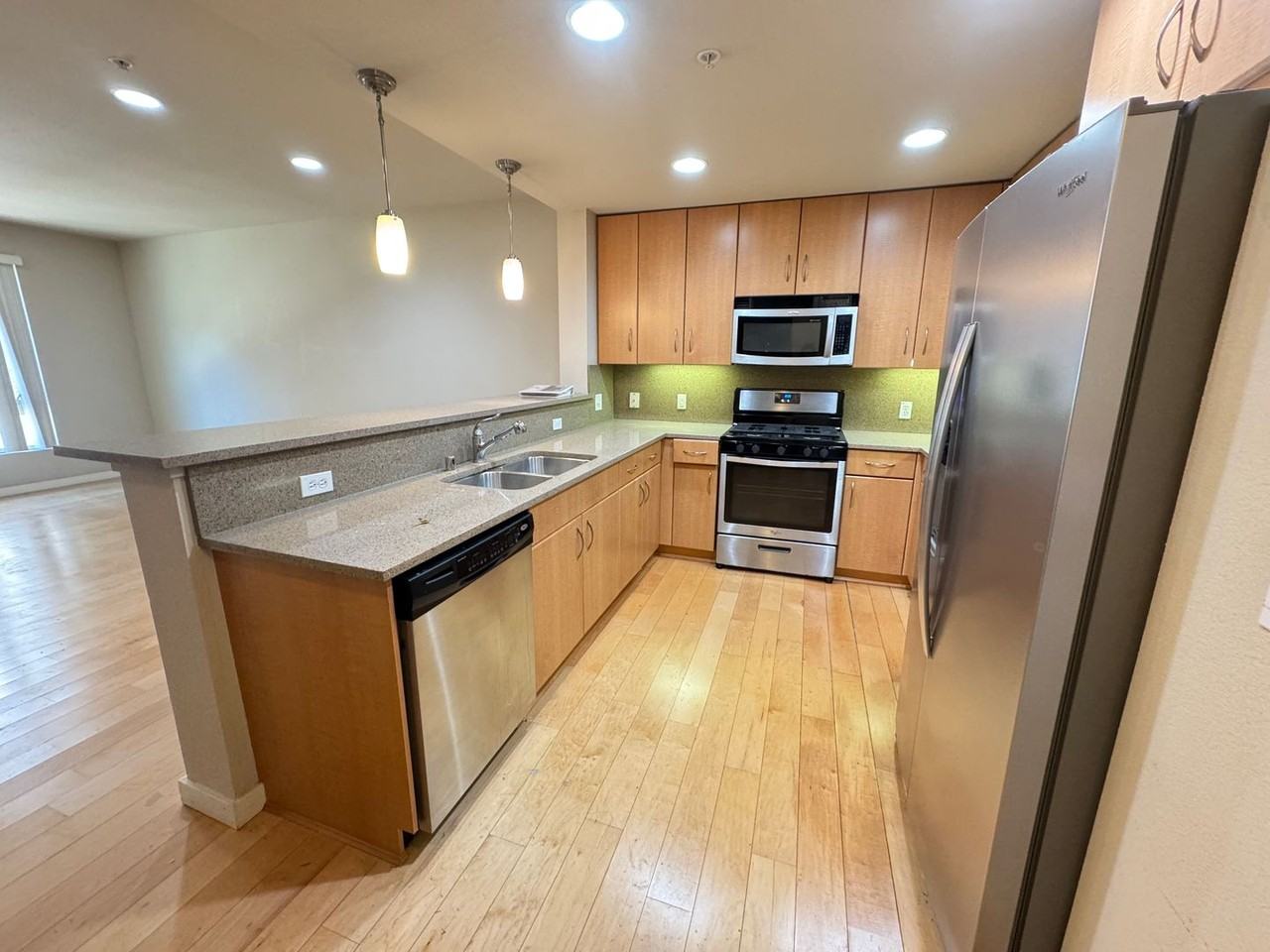 1511 Jefferson St #218 - Photo 5 of 11