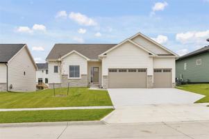 featured image of 1410 Nw Linda Ln