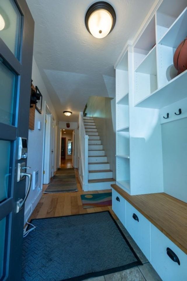 121 Four Seasons Way - Photo 6 of 19