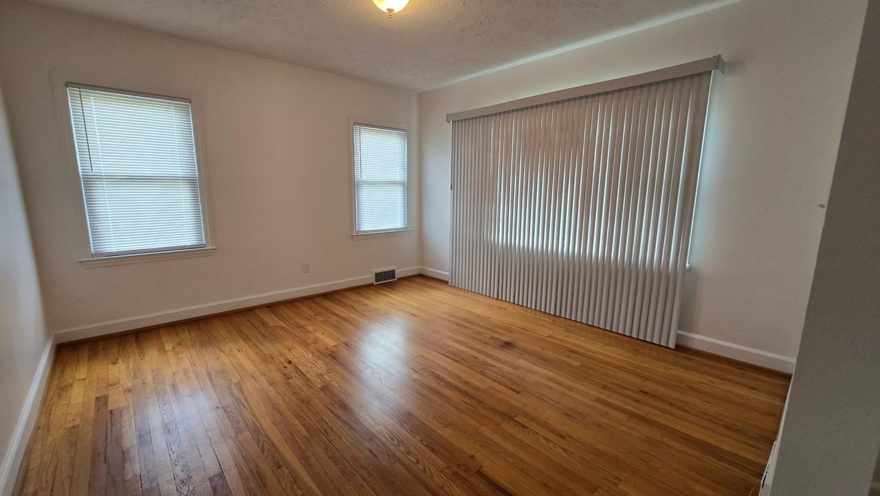 155 Newfound St - Photo 4 of 9