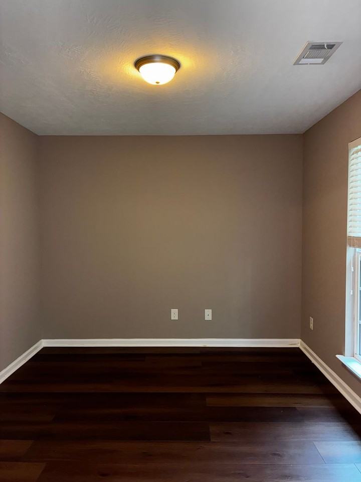 1904 Aspen Green Way - Photo 3 of 10