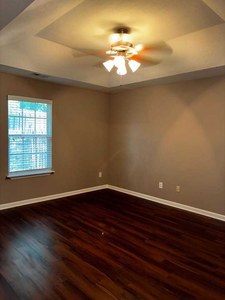 1904 Aspen Green Way - Photo 5 of 10