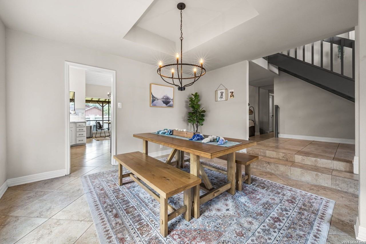 2330 Encino Pt - Photo 4 of 22