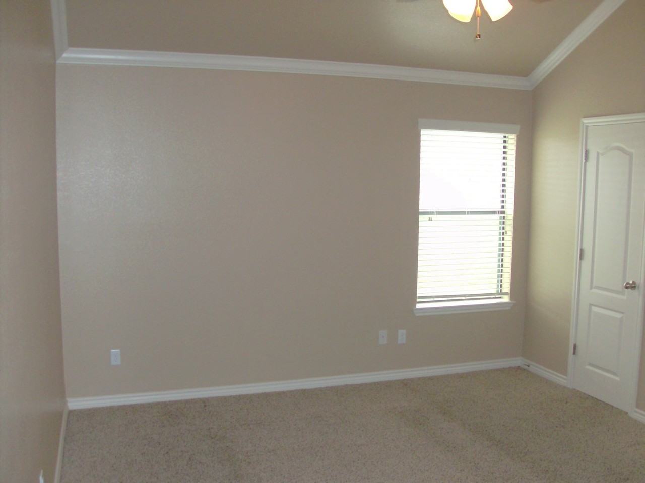 4701 Passion Flower Blvd Apt B - Photo 6 of 37