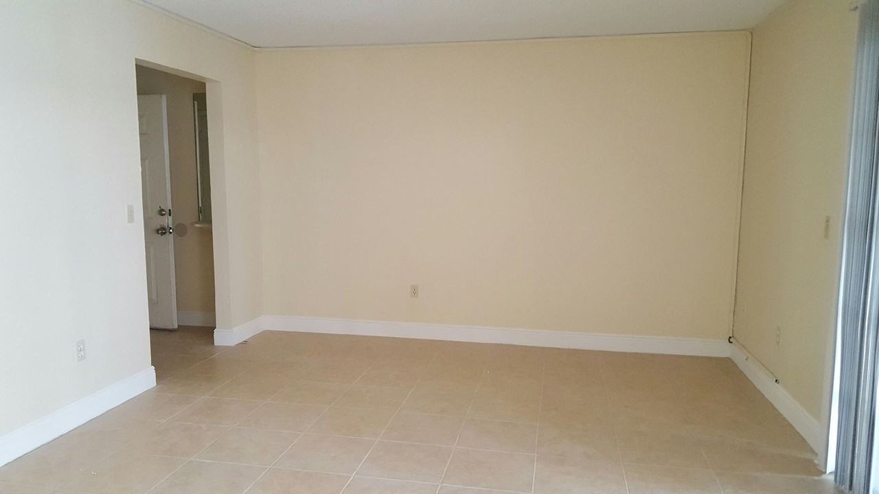 3934B Versailles Dr - Photo 2 of 14