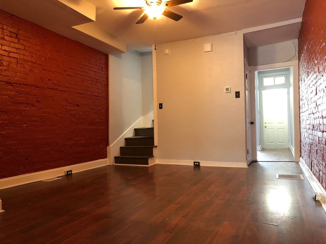 3242 Barclay St - Photo 3 of 26