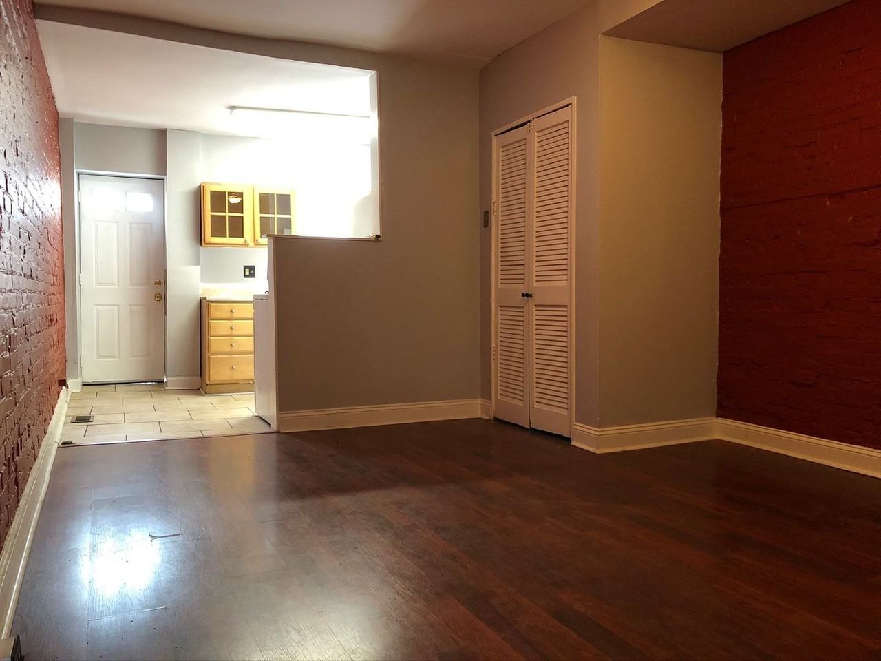 3242 Barclay St - Photo 6 of 26