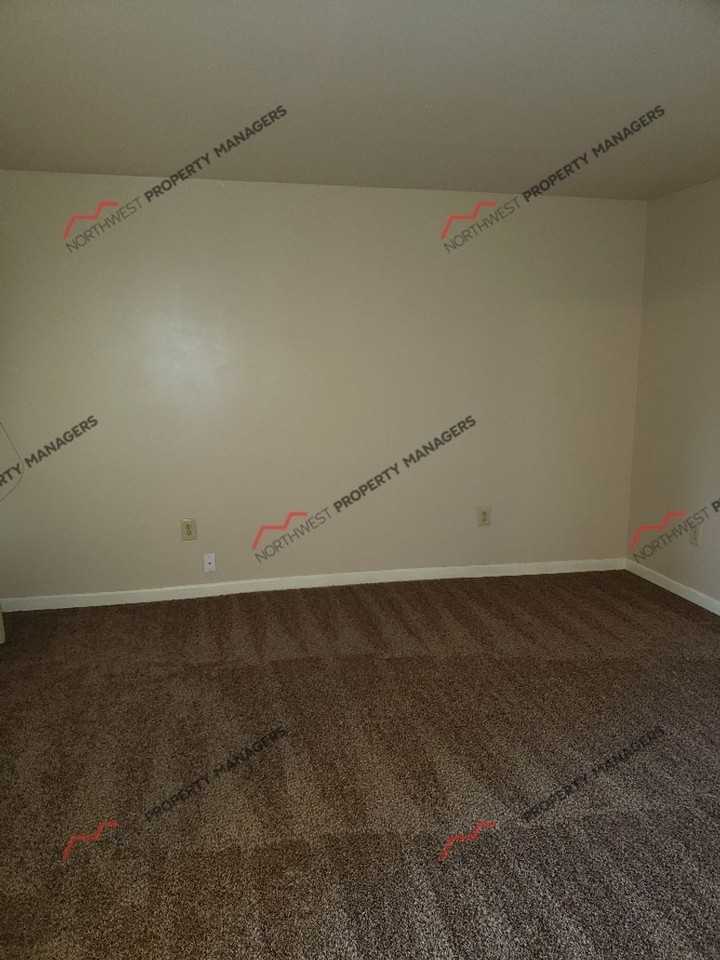 41 Sw 3rd St - Photo 6 of 31