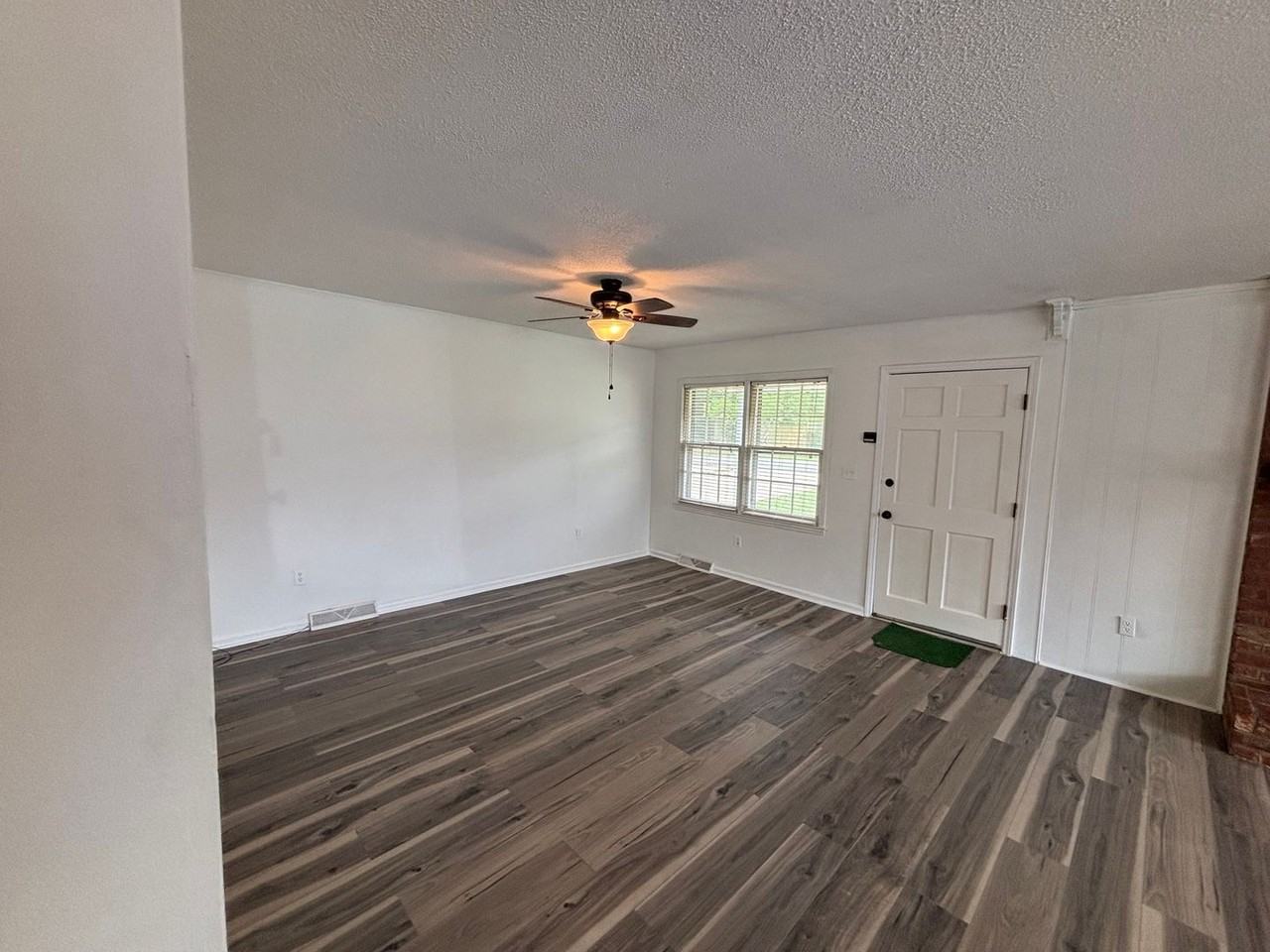 801 Bethpage Rd - Photo 2 of 15