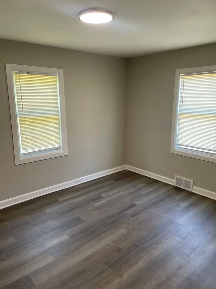 3438 Harmon Rd - Photo 6 of 14