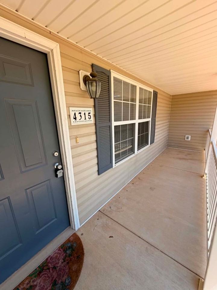 4315 W 27th St - Photo 2 of 17