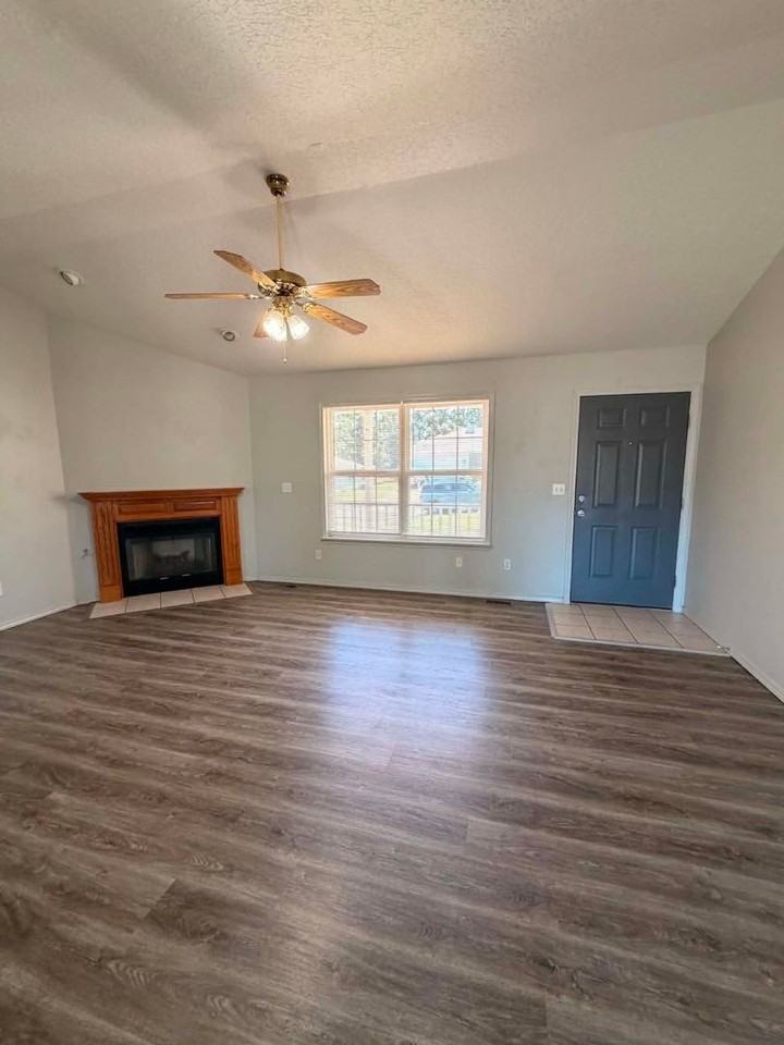 4315 W 27th St - Photo 3 of 17
