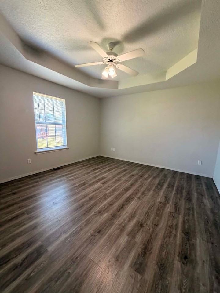 4315 W 27th St - Photo 7 of 17