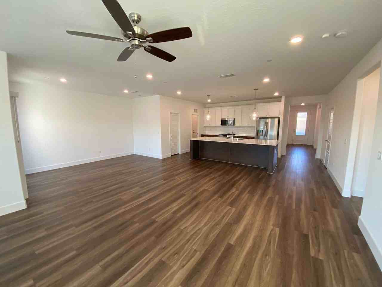 113 E Tyler Ave - Photo 6 of 29