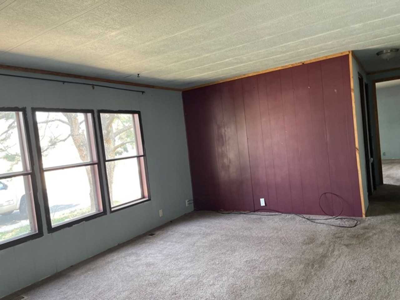 1201 Maclaughlin Ct - Photo 6 of 10