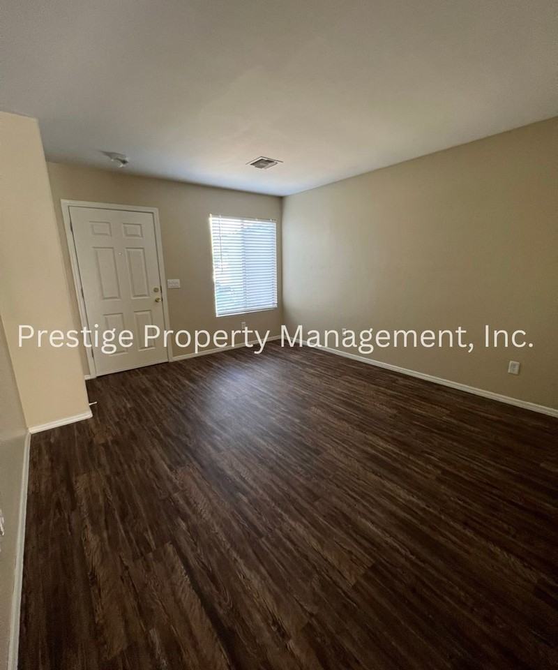 6908 S Creek Run Ave - Photo 4 of 12