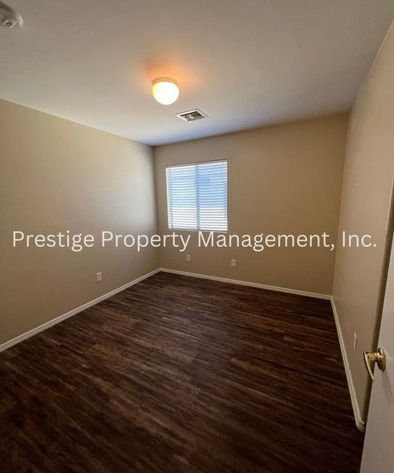 6908 S Creek Run Ave - Photo 5 of 12