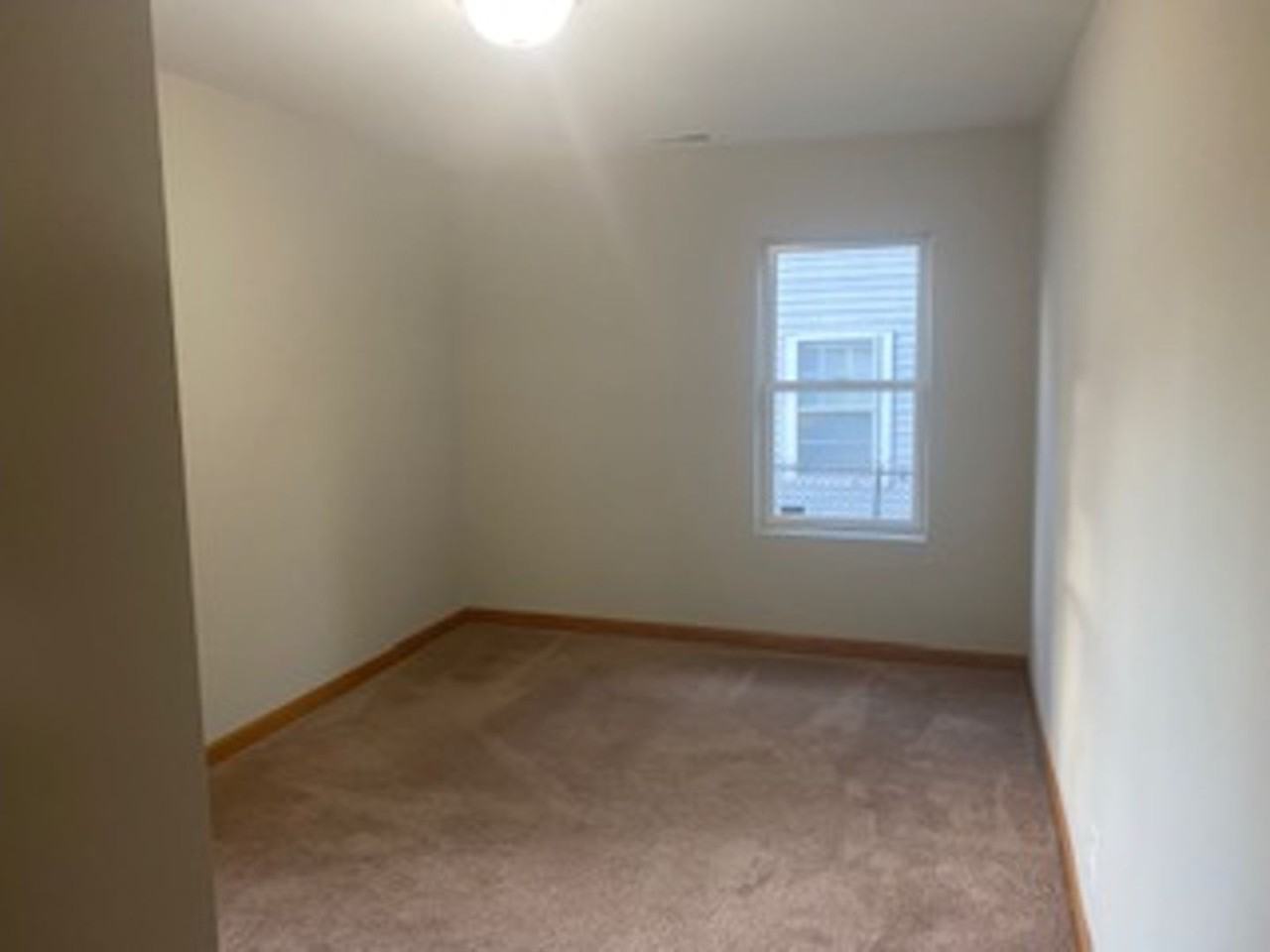 1012 Warner Ave - Photo 7 of 11