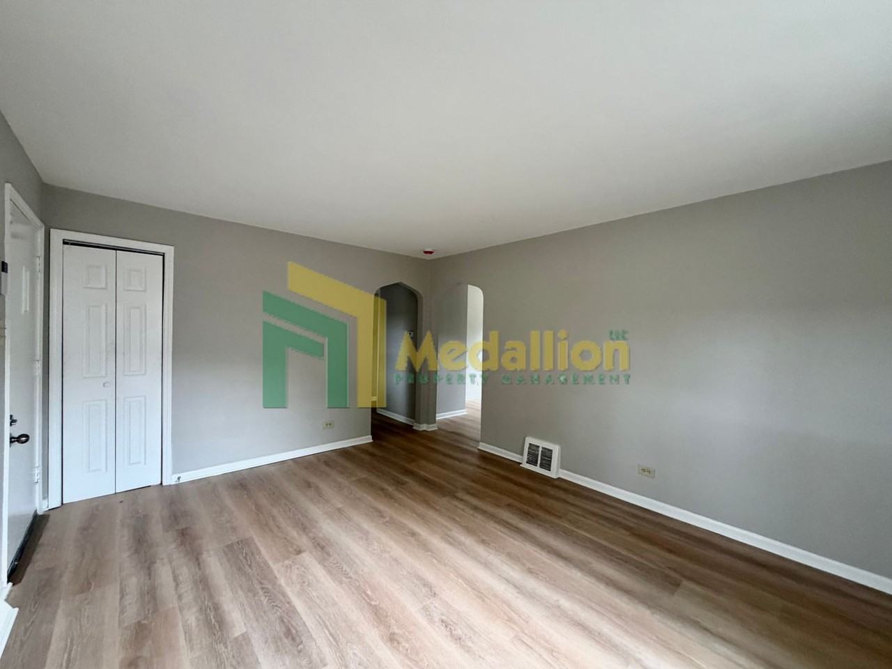 12917 S Emerald Ave - Photo 4 of 21