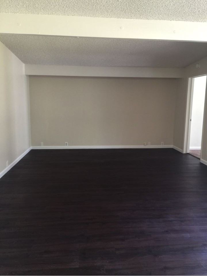 1333 Notre Dame Dr - Photo 5 of 16