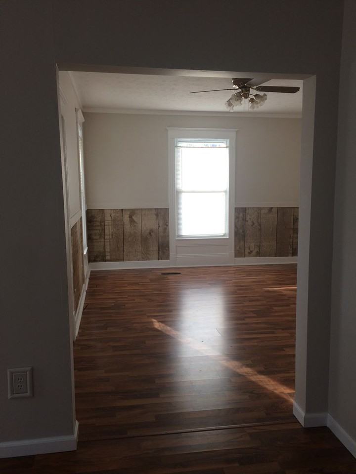 600 N Linden St - Photo 7 of 10