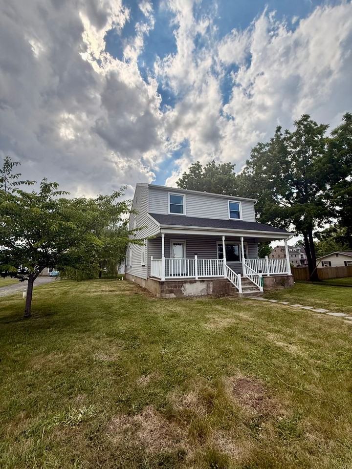 7573 Beth Bath Pike - Photo 2 of 17
