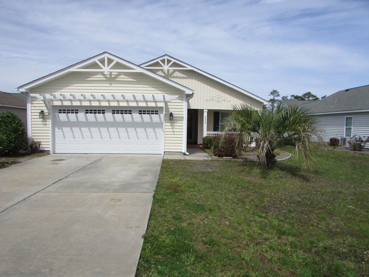 4409 Southern Pine Dr Se - Photo 2 of 34