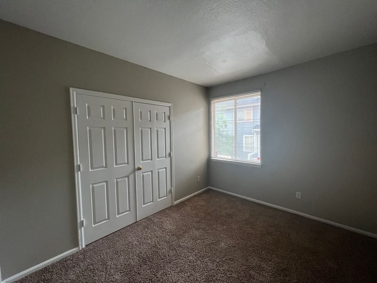 1069 S Walden Way #127 - Photo 6 of 15