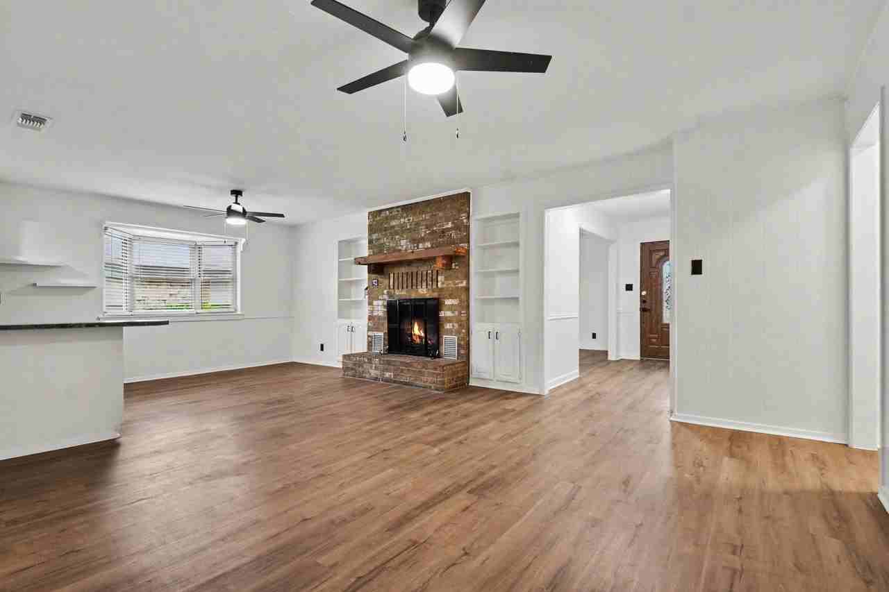 3407 Tipps Dr - Photo 6 of 30