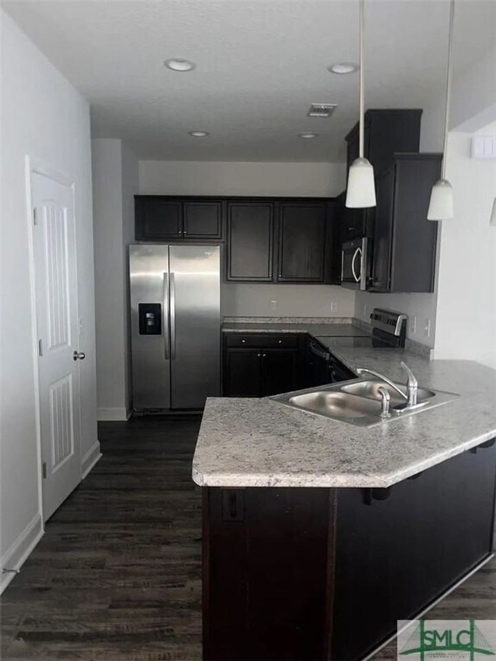 203 Gambrell Rd - Photo 2 of 11