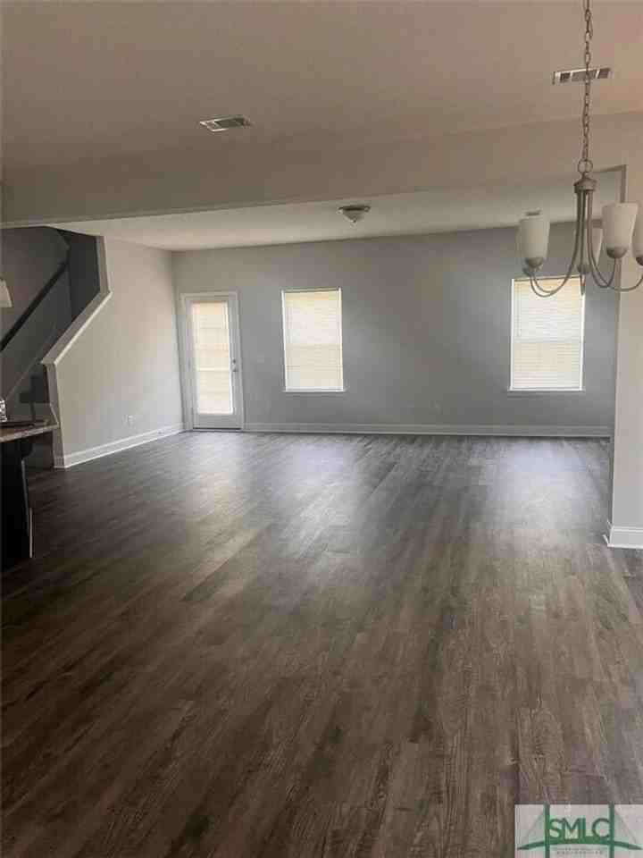 203 Gambrell Rd - Photo 4 of 11