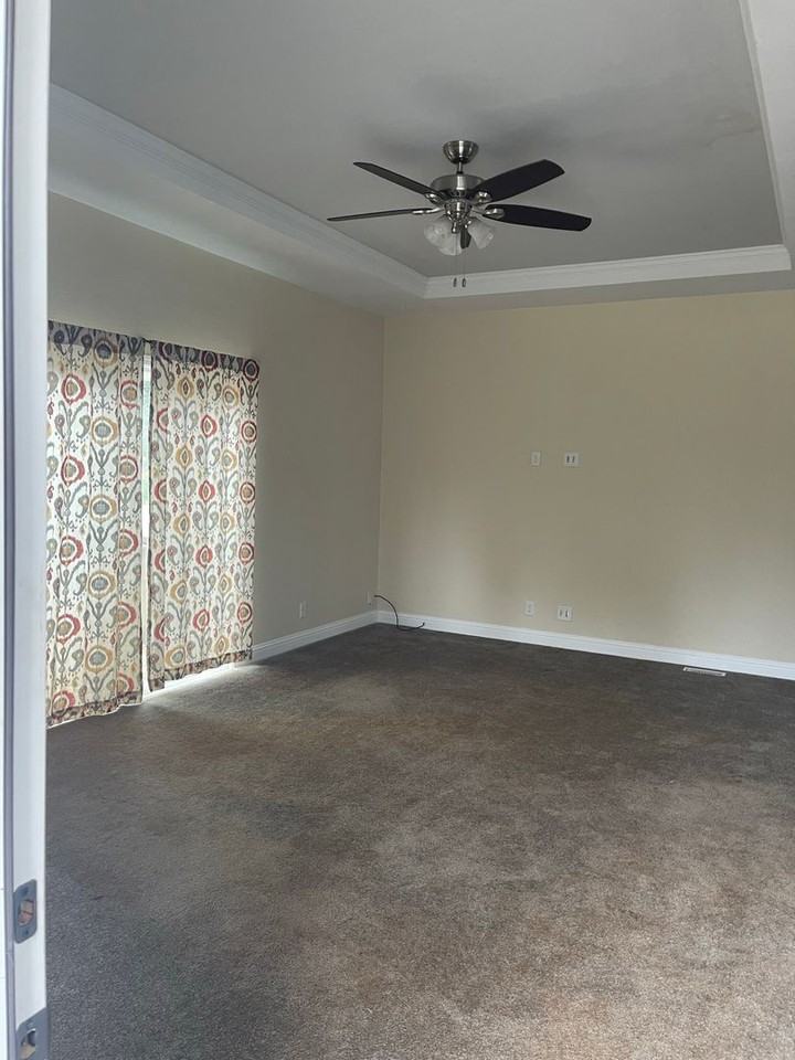 13676 Andover Dr - Photo 5 of 25