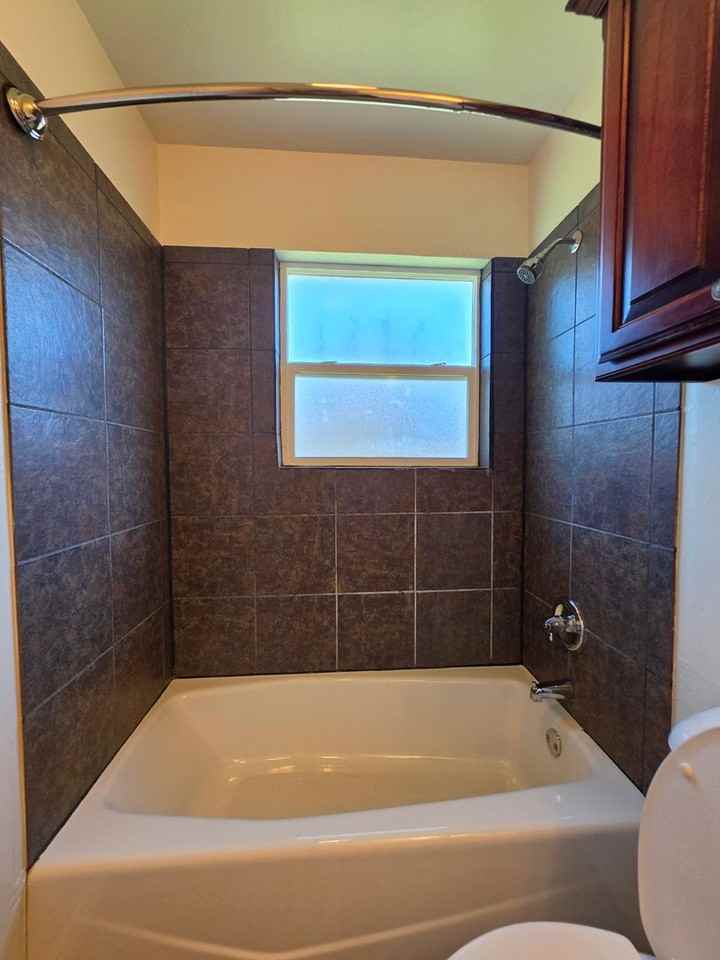 107 Hardesty Dr - Photo 2 of 28