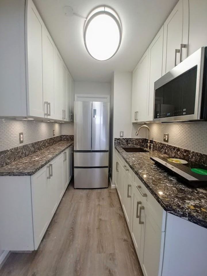 2464 Prince Edward St #521 - Photo 5 of 13