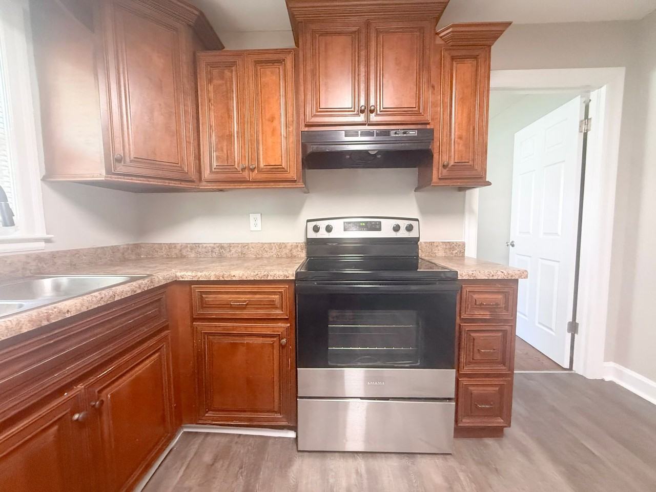 1335 Woodland Ave - Photo 7 of 23