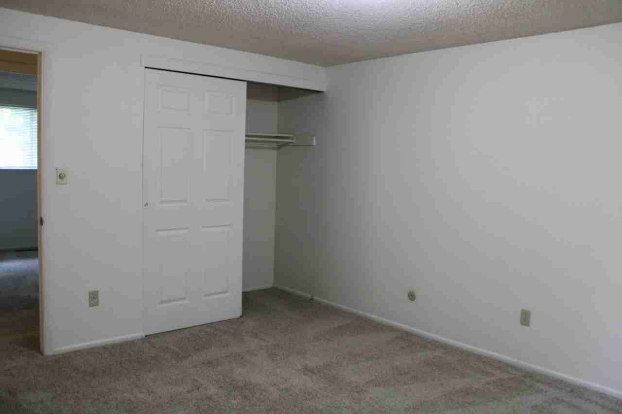 901 Gallup Rd - Photo 6 of 8