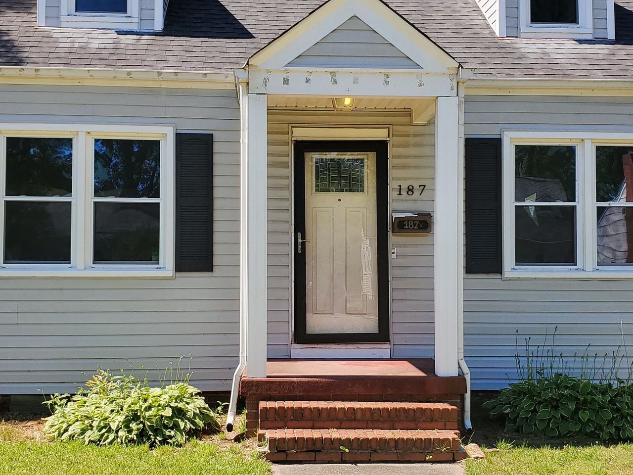 187 W Lorengo Ave - Photo 4 of 21