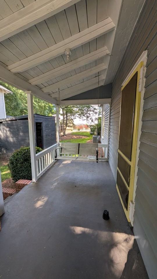 700 Radford St - Photo 6 of 7