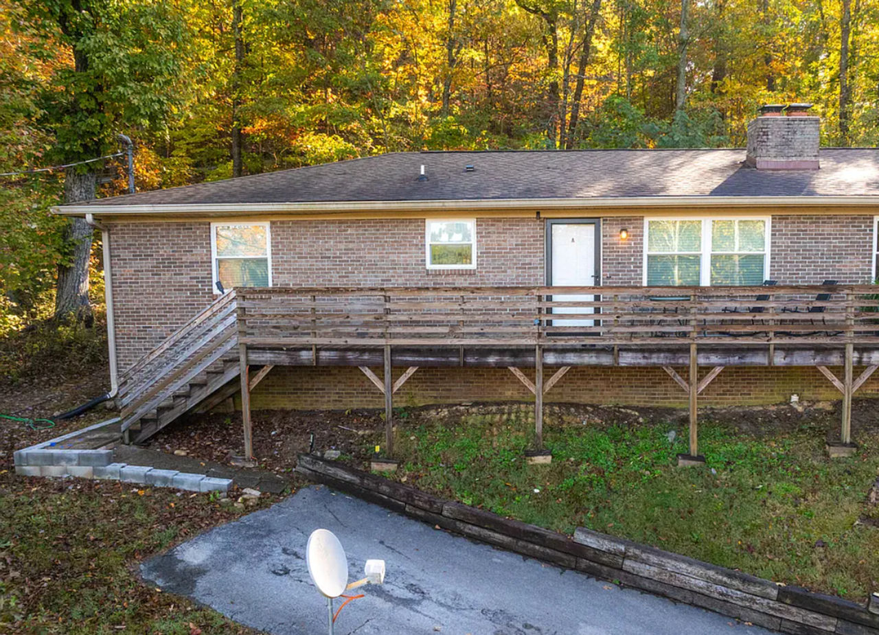 229 Cliftview Dr