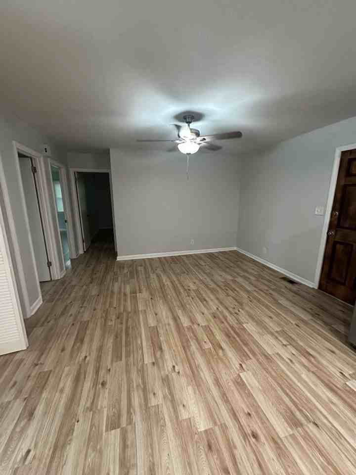 229 Cliftview Dr - Photo 4 of 11
