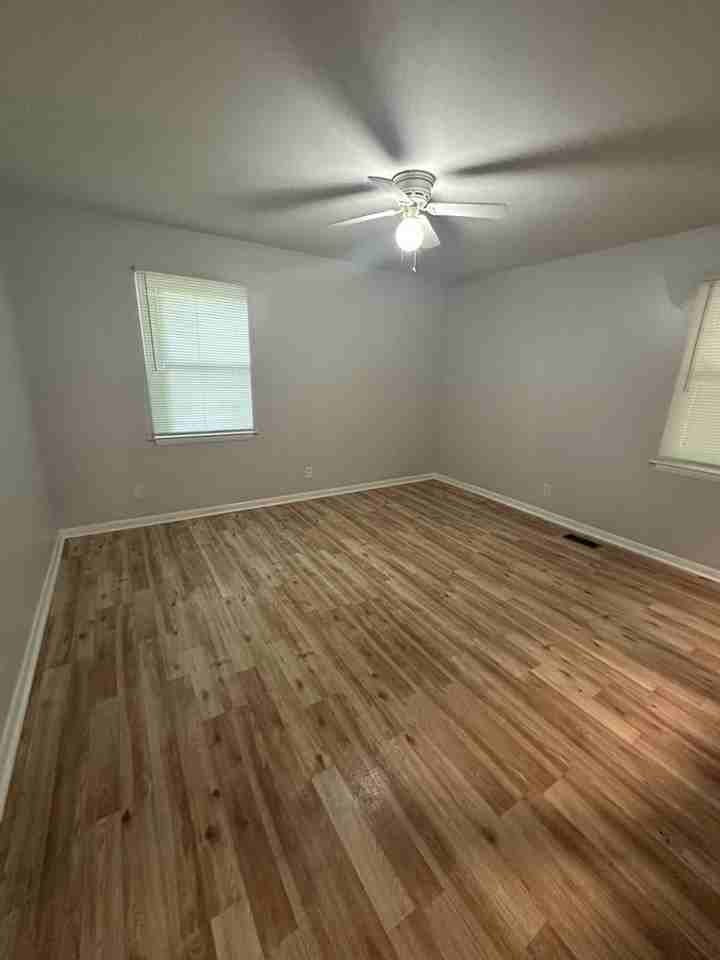 229 Cliftview Dr - Photo 5 of 11