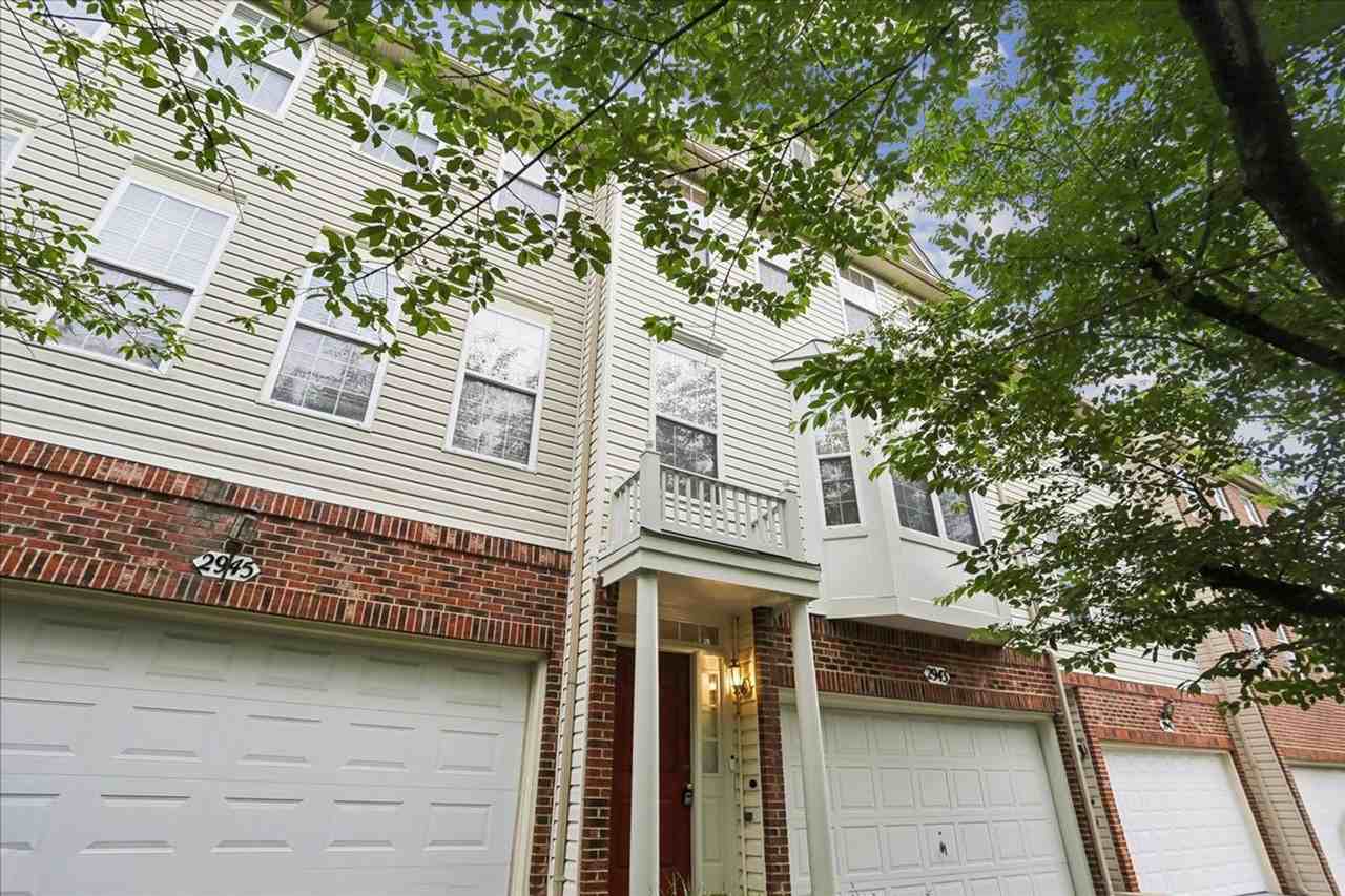 2943 Saint Helen Cir - Photo 2 of 41