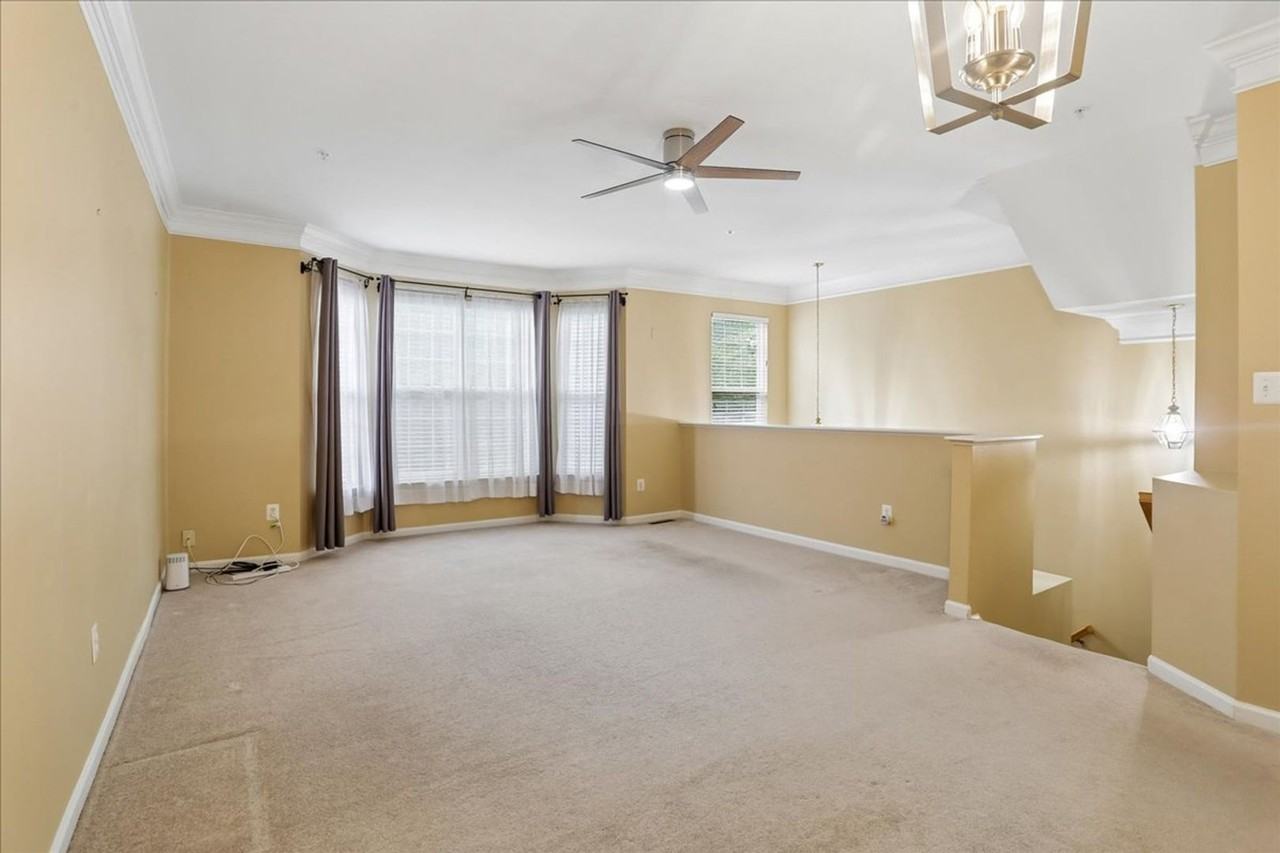 2943 Saint Helen Cir - Photo 6 of 41