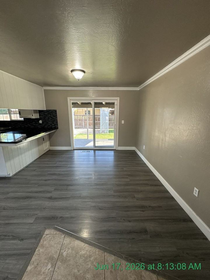 2601 S Kloth Dr - Photo 4 of 19